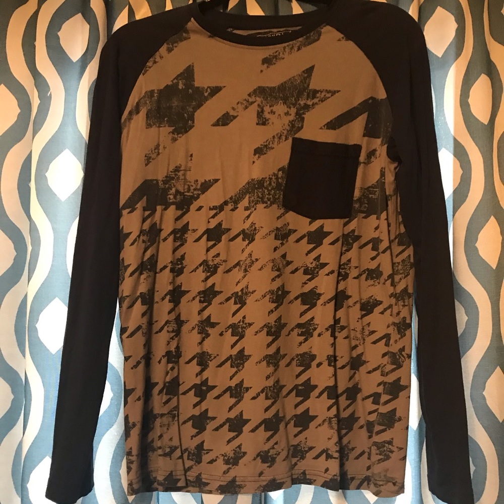 3/4 sleeve shirt